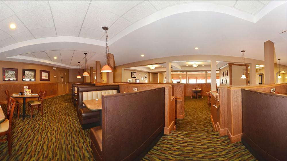 Comfort Inn & Suites Plattsburgh - Morrisonville Exterior photo